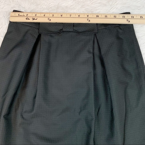 Tibi Bow Accents pleated Knee-Length Skirt in black high waisted - Picture 5 of 10